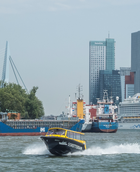 Rotterdamse watertaxi wordt uitstootvrij_header