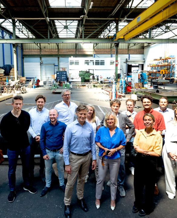 Werkbezoek van D66 wethouder Chantal Zeegers aan RABLE in Delft. RABLE produceert een innovatief montagesysteem voor zonnepanelen. Foto Bart Hoogveld